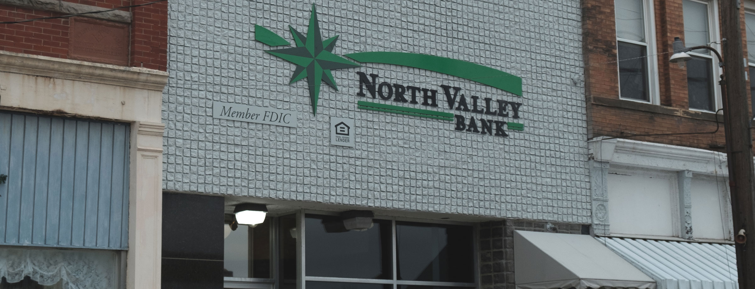 North-Valley-Bank-New-Holland-Office